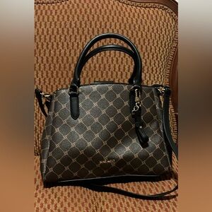 NWOT Nine West Satchel Handbag medium size with Strap